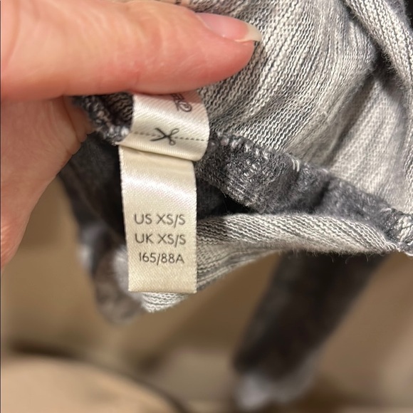 Free people beach Cozy Gray Knit Sweater - Picture 4 of 5